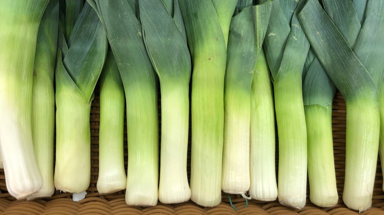 Fresh leeks in a basket