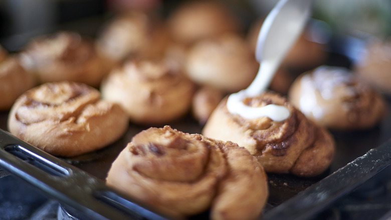 baked cinnamon rolls in pan