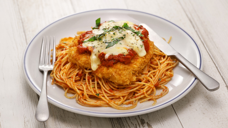 Plate of chicken parmesan