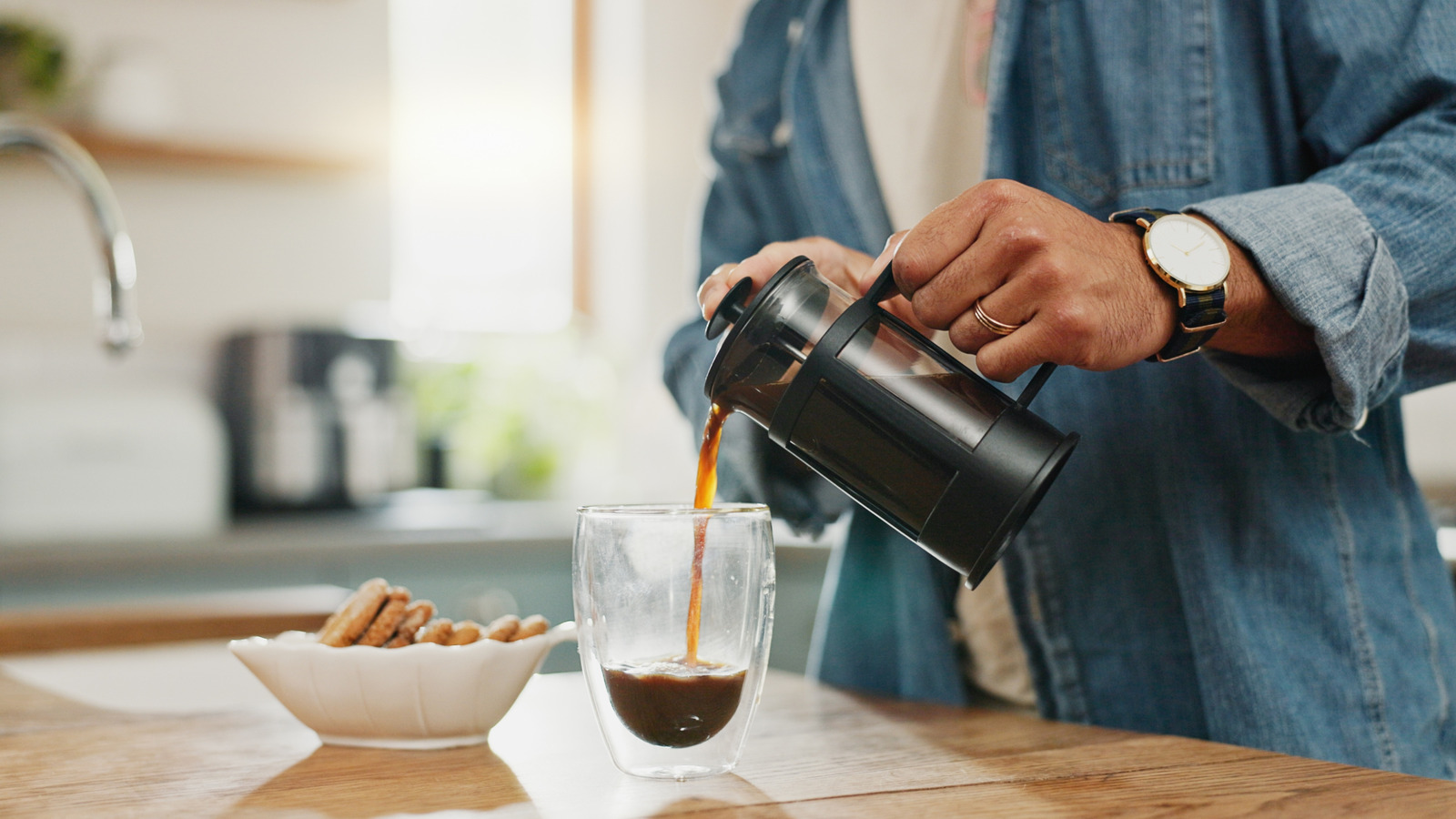 How Do You Make Coffee Without a Coffee Maker: Easy & Quick Methods