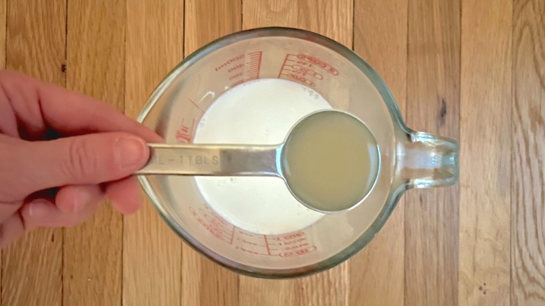 Adding lemon juice 