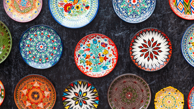 beautiful Arabic patterned plate options