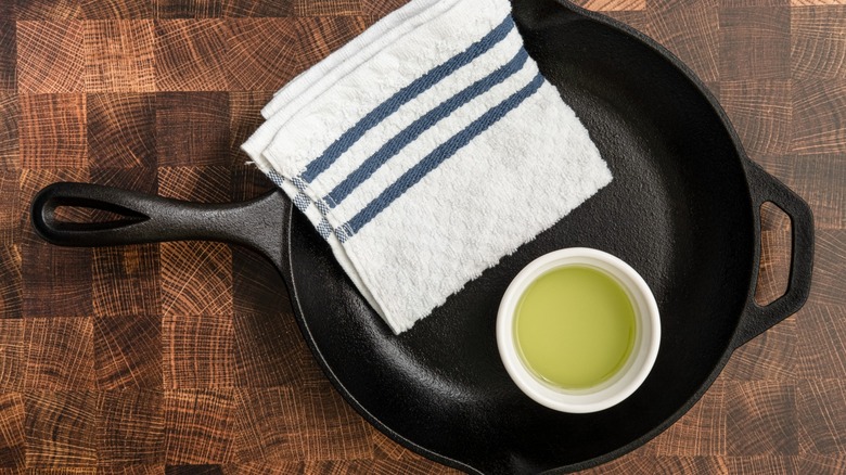 Cast iron pan with oil in it