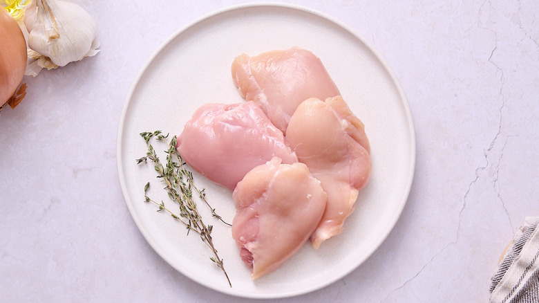 Boneless chicken thighs on a plate