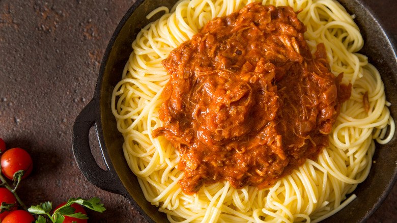 Pulled pork pasta in a dish