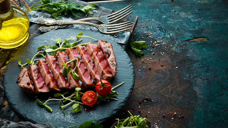 Glazed tuna steak with herbs