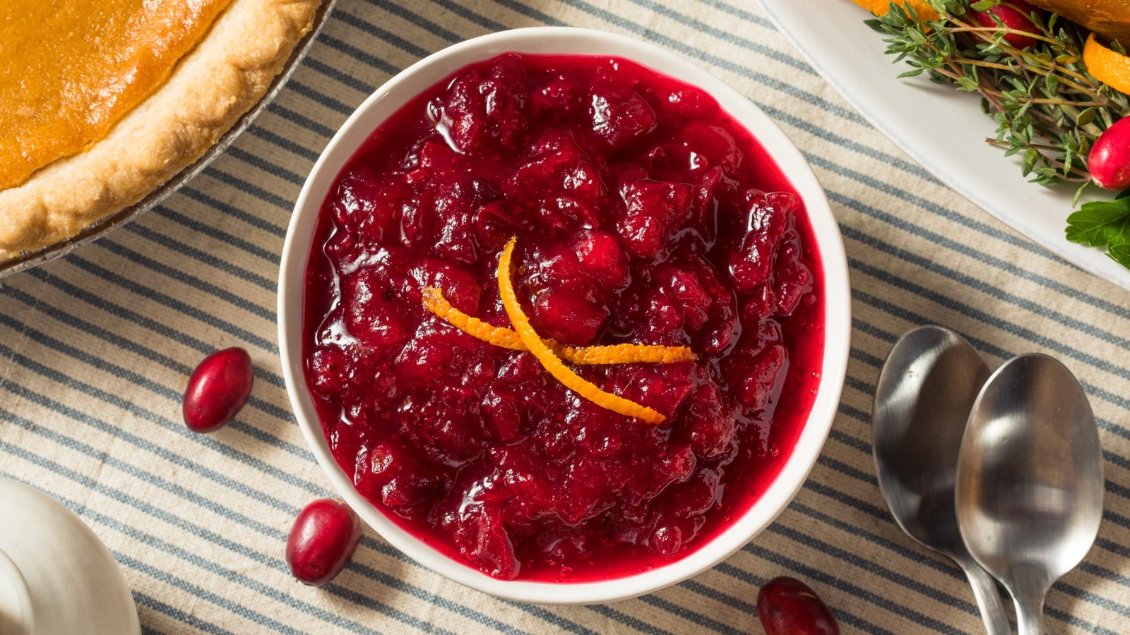 How Do You Serve Canned Cranberry Sauce