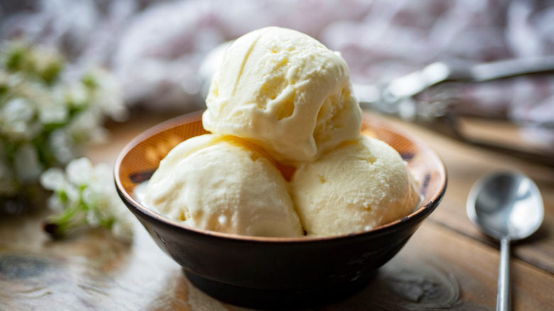 Vanilla ice cream in a bowl