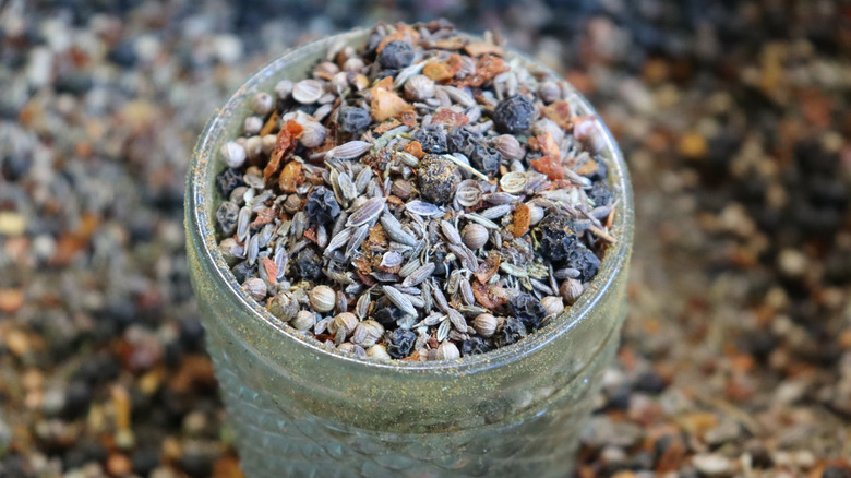 Bulk spice mix in glass jar