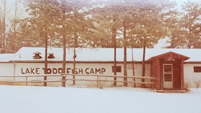 A historic photo of the Lake Todd Fish Camp restaurant in North Carolina.