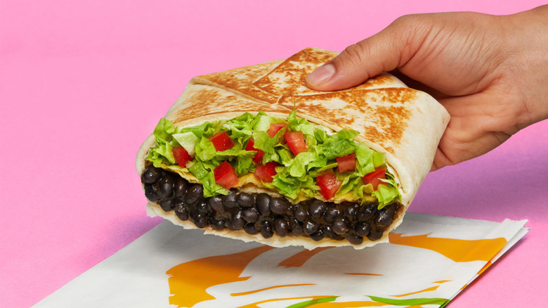 Taco Bell's black bean crunchwrap