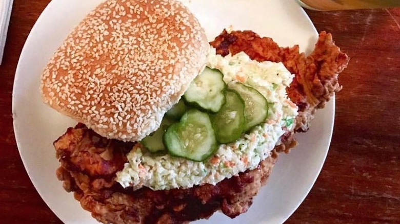 chicken sandwich with pickles