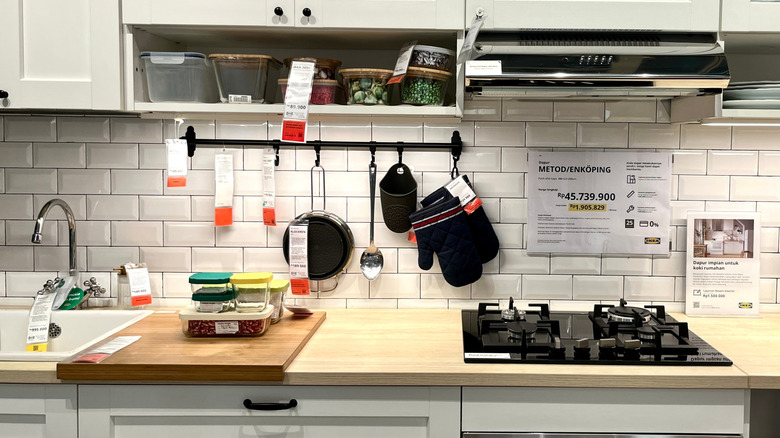 ikea in-store kitchen display