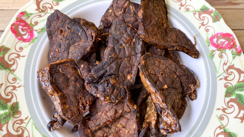 A plate of paru goreng, or fried beef lung.