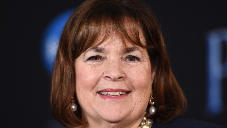 Celebrity chef Ina Garten appears in a cozy living room