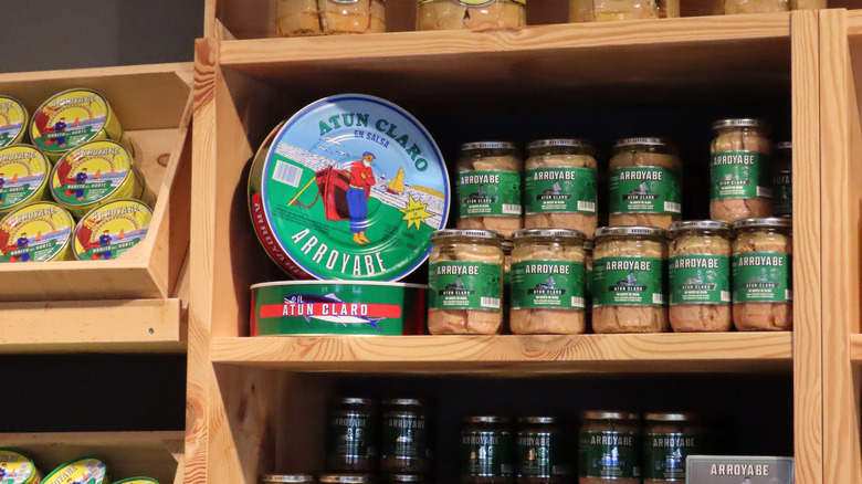 Shelves of Spanish tuna
