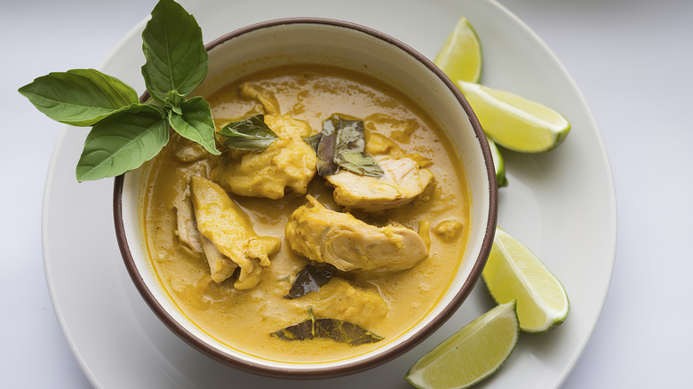 Yellow chicken curry