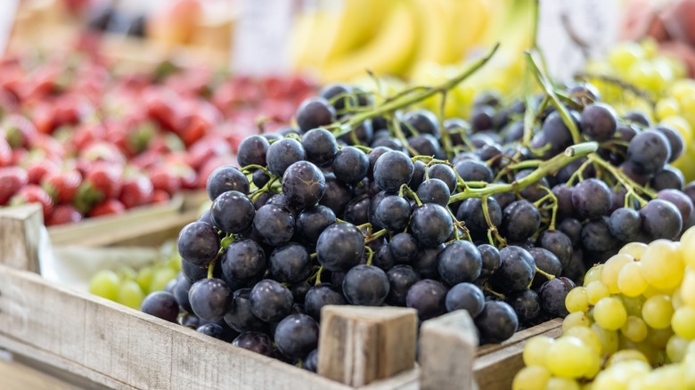 Grapes at grocery store
