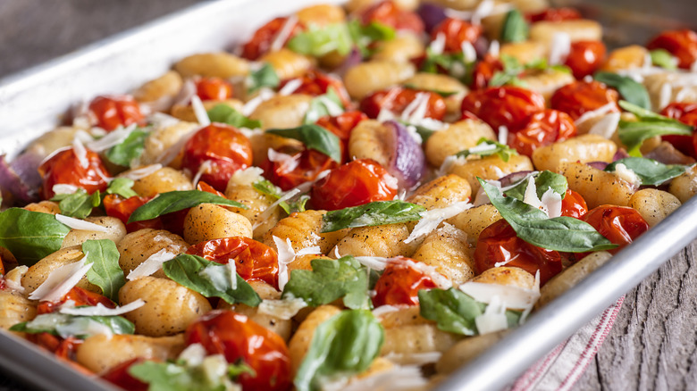 Tomato sheet pan dish