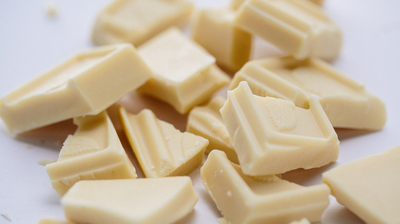 Pieces of white chocolate chunks