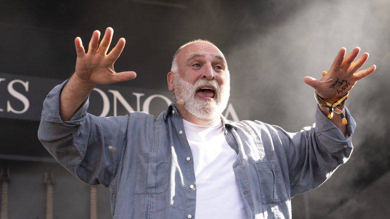 José Andrés speaking in public