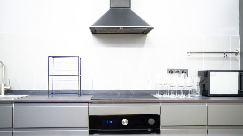 Range hood with kitchen counter