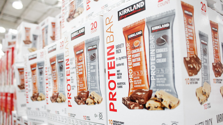 Variety pack of Kirkland protein bars