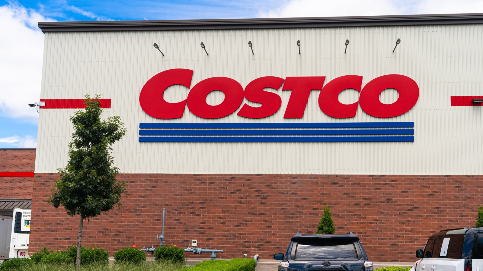 7 Kirkland Signature Foods And Drinks Costco Shoppers Avoid Buying