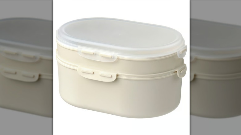 Ikea UTBJUDA stackable lunch box on a white background