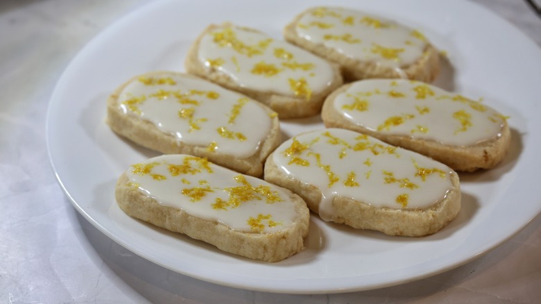 plate of lemon shortbread cookies