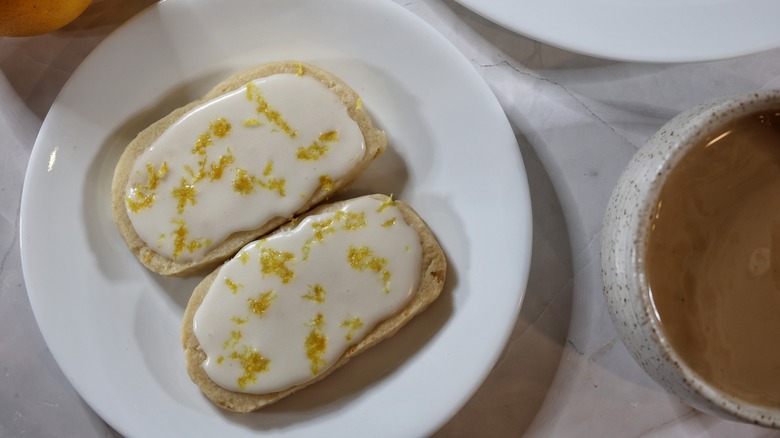 plate of lemon shortbread cookies