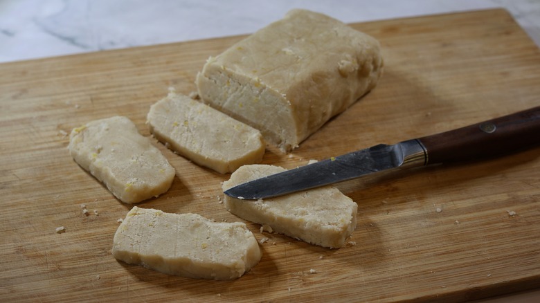 slices of shortbread dough