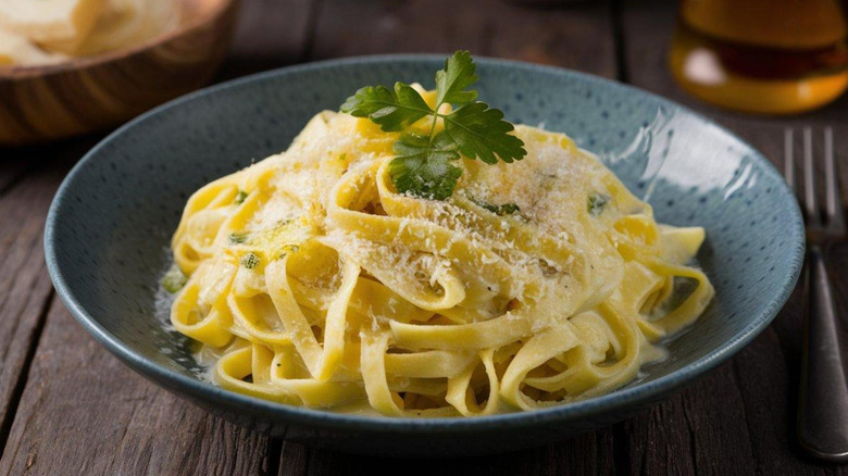 Fettuccine Alfredo in gray bowl