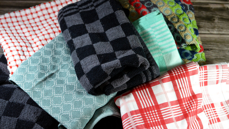 Various types of kitchen towels which can be reused as drawer liners