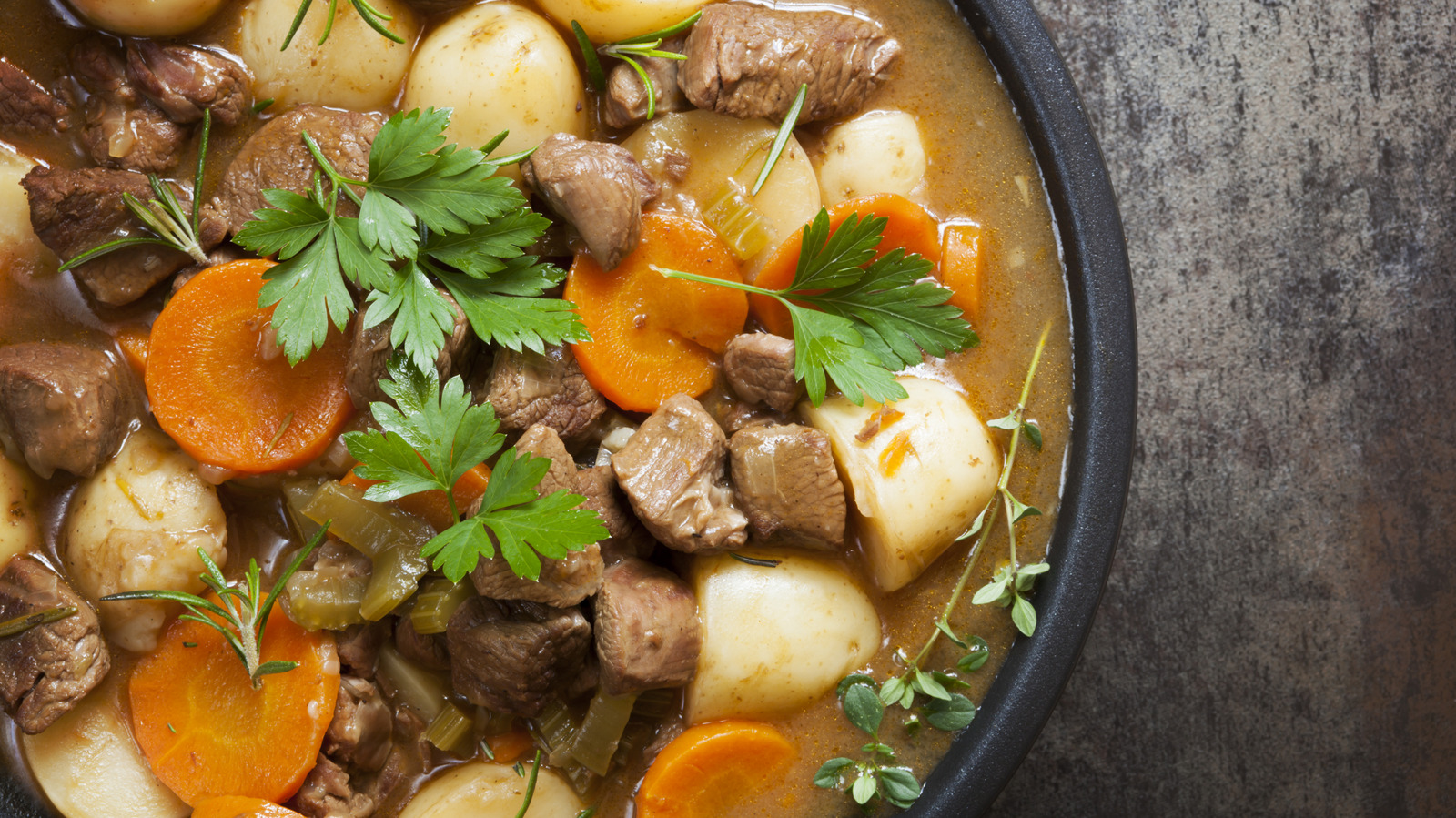 Make A Cheap And Delicious Beef Stew Using Just Canned Pantry Staples