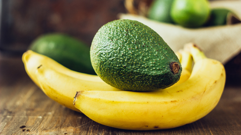 Avocado and three bananas
