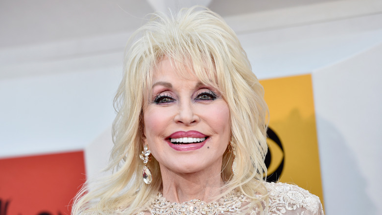 A headshot of singer Dolly Parton