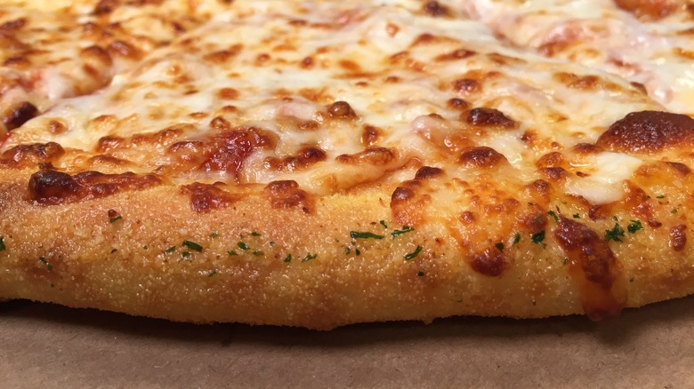 Domino's garlicky pizza crust