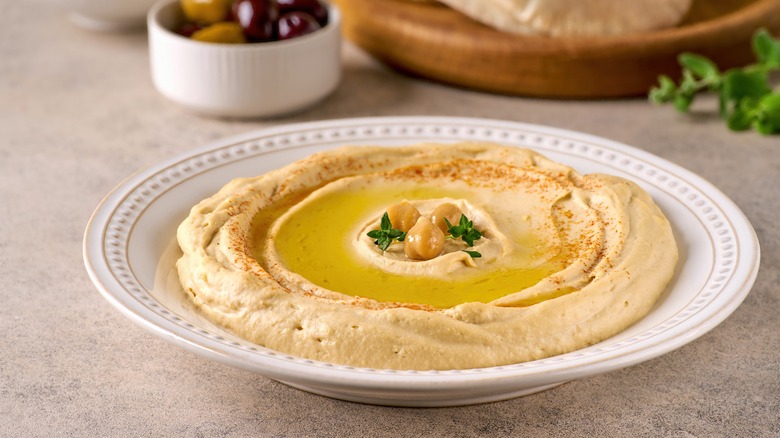 Hummus in a plate