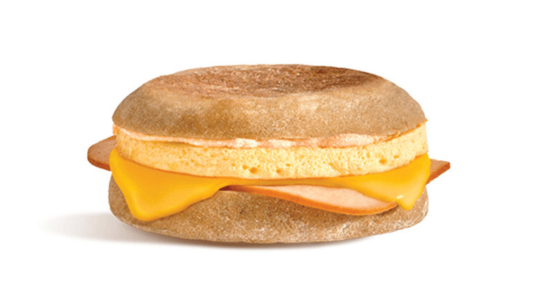 The Hindi Fümeli Yumurtalı Bazlama Sandviç at McDonald's in Turkey.