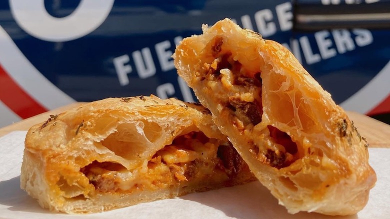 Miami Locals Say This Gas Station's Food Rivals Top Restaurants, Hands Down