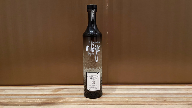 bottle of Milagro Cristalino Añejo