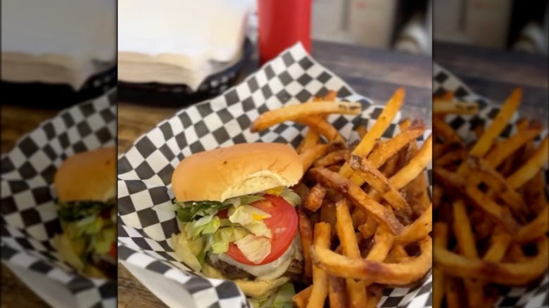 Little Food Shop burger