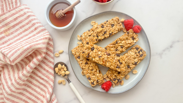 plate of granola bars