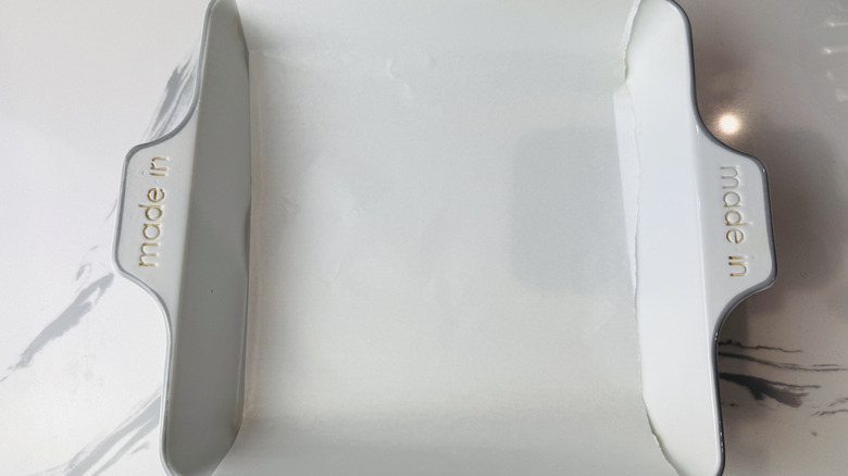 Lined baking pan