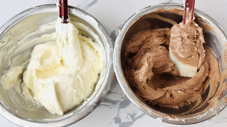 Lightened no-bake chocolate cheesecake batters
