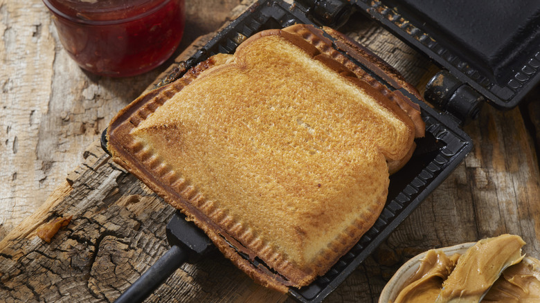 Mountain pie filled with peanut butter and jelly