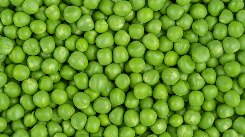 A close-up of peas.