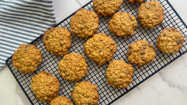 cookies on cooling rack