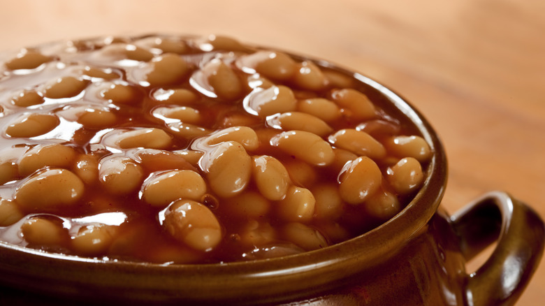 A pot of baked beans